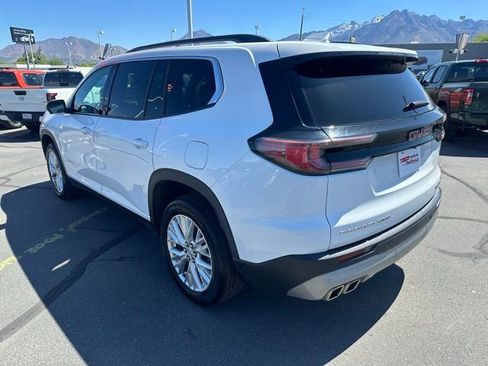 Used 2024 GMC Acadia Elevation AWD/4WD image 8