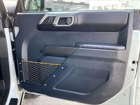 Used 2024 Ford Bronco Badlands w/ Sasquatch Package image 12