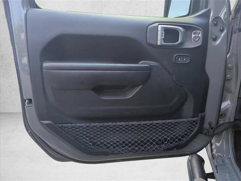 Used 2021 Jeep Gladiator Sport AWD/4WD image 10