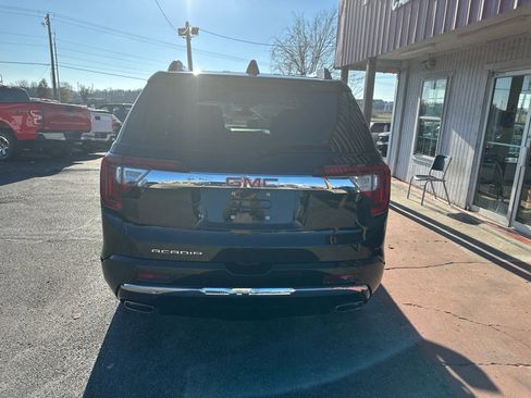 Used 2020 GMC Acadia Denali w/ Technology Package image 10