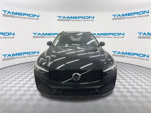 Used 2024 Volvo XC60 B5 Plus image 8