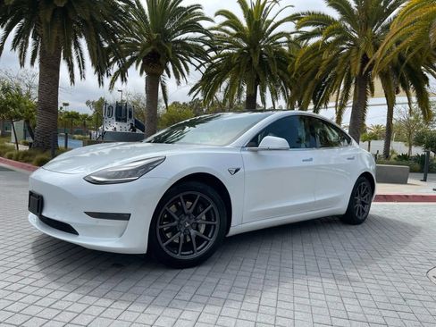 Used 2019 Tesla Model 3 Standard Range Plus RWD image 4