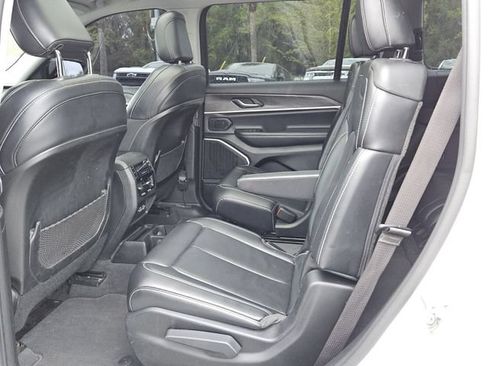 Used 2021 Jeep Grand Cherokee L Limited AWD/4WD image 11