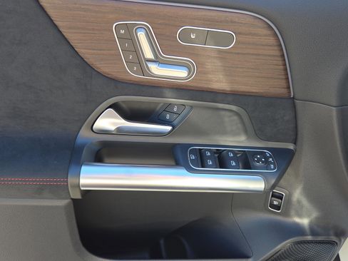 New 2026 Mercedes-Benz GLA 250 4MATIC image 16