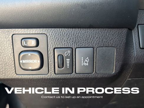 Used 2018 Toyota RAV4 XLE image 26