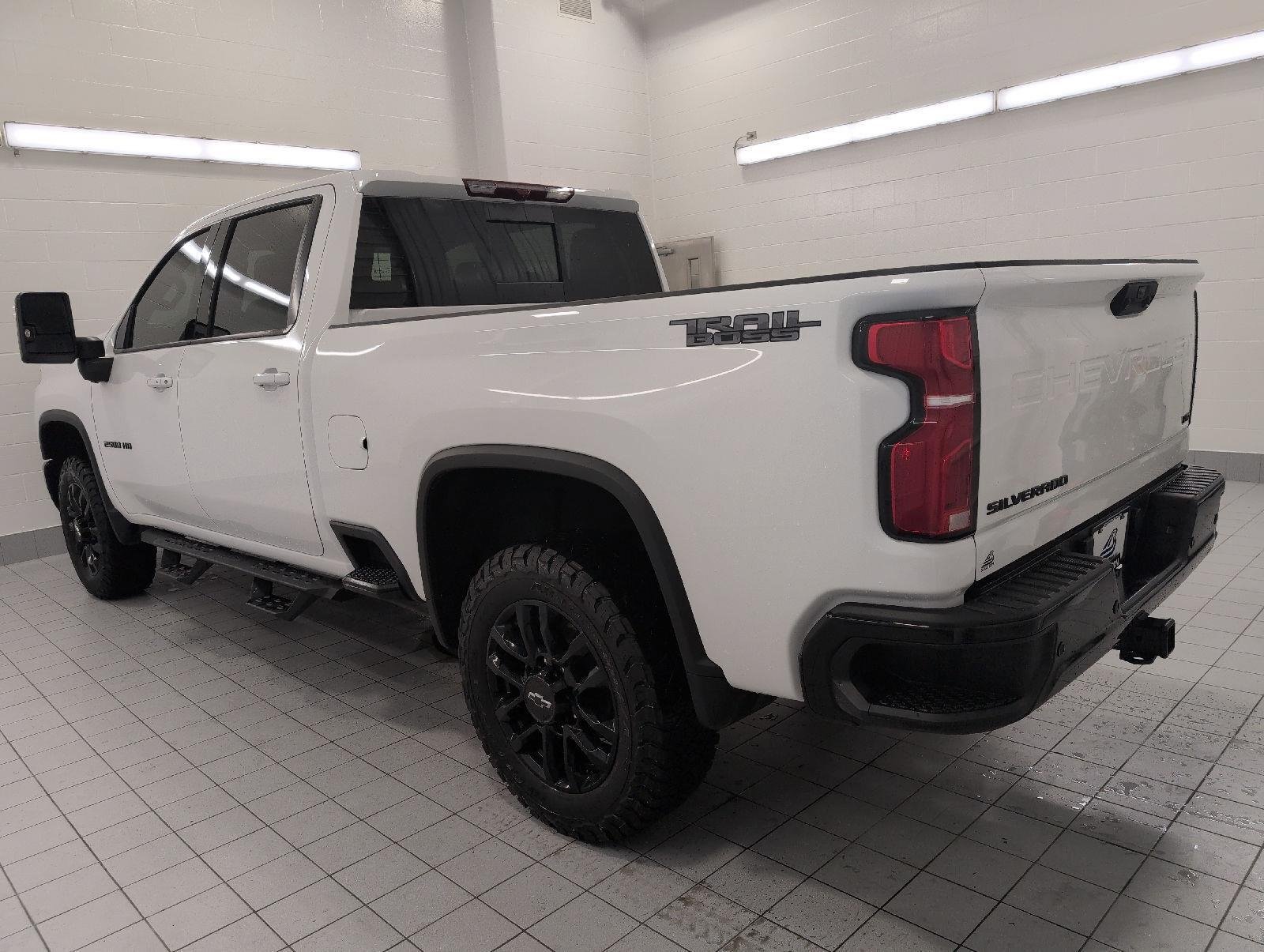 Certified 2025 Chevrolet Silverado 2500 LTZ w/ LTZ Plus Package AWD/4WD image 21
