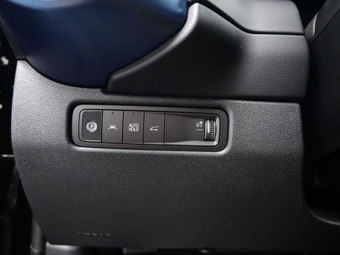Used 2026 Chevrolet Equinox EV LT FWD image 17