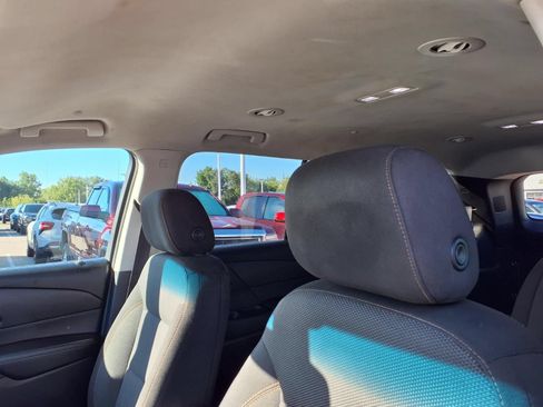 Used 2019 Chevrolet Traverse LT AWD/4WD image 17