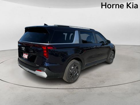 New 2026 Kia Carnival EX image 4
