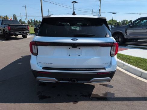 Used 2026 Ford Explorer Platinum w/ LUX Leather Package AWD/4WD image 4