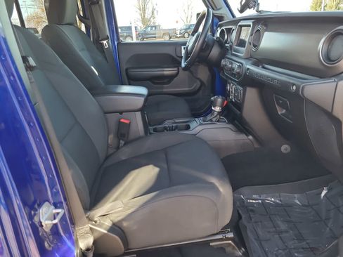 Used 2018 Jeep Wrangler Unlimited Sport S image 22