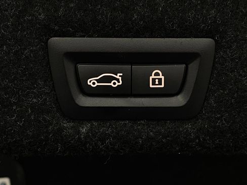 Certified 2022 BMW 530i xDrive w/ Premium Package image 6