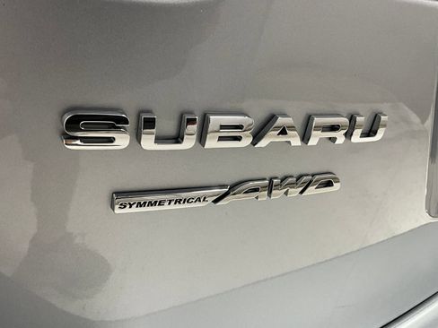 Used 2025 Subaru Outback Limited AWD/4WD image 29
