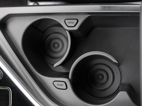 New 2026 Kia Niro LX image 17