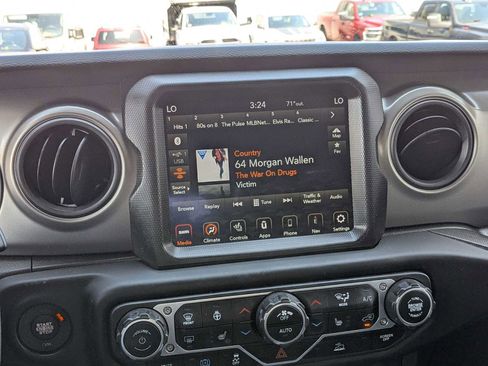 Certified 2023 Jeep Wrangler Unlimited w/ Sun & Screen Package AWD/4WD image 19