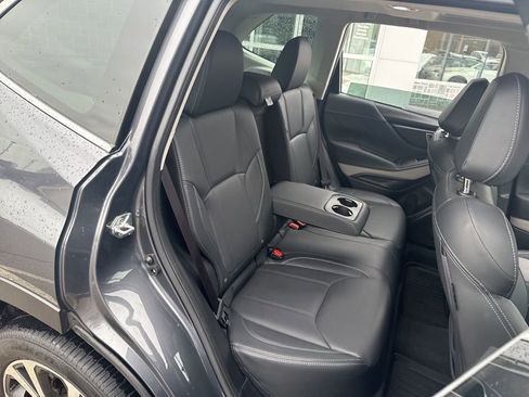 Used 2023 Subaru Forester Limited image 21