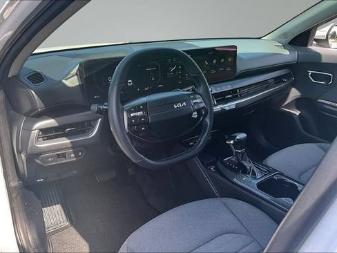 Certified 2025 Kia K4 EX FWD image 16