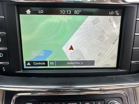 Used 2017 Lincoln Continental Reserve w/ Climate Package image 17