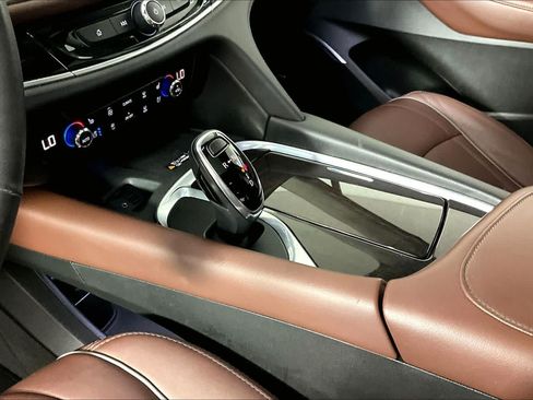 Used 2020 Buick Enclave Avenir w/ Avenir Technology Package FWD image 15