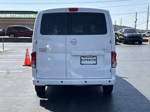 Used 2021 Nissan NV200 SV w/ Sliding Door Glass Package image 4
