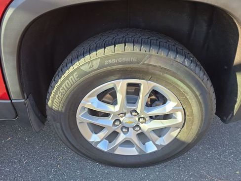 Used 2019 Chevrolet Traverse LT image 50