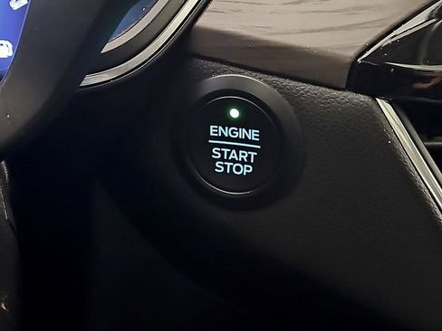 Certified 2020 Ford Escape Titanium w/ Titanium Premium Package 2.0 image 25