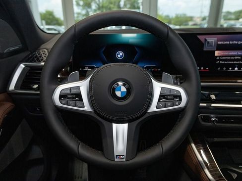 New 2026 BMW X5 xDrive40i w/ M Sport Package AWD/4WD image 6