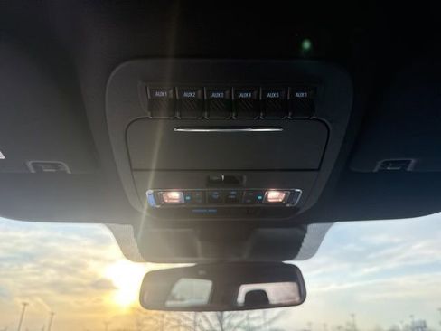 Used 2024 Ford F250 Platinum image 23