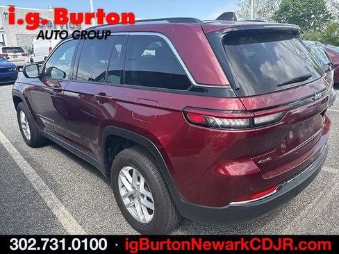 Used 2023 Jeep Grand Cherokee Laredo w/ Luxury Tech Group I AWD/4WD image 6