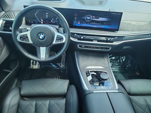 Used 2024 BMW X5 sDrive40i w/ M Sport Package RWD image 18