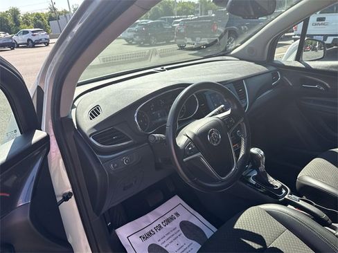 Certified 2022 Buick Encore Preferred w/ Safety Package image 10