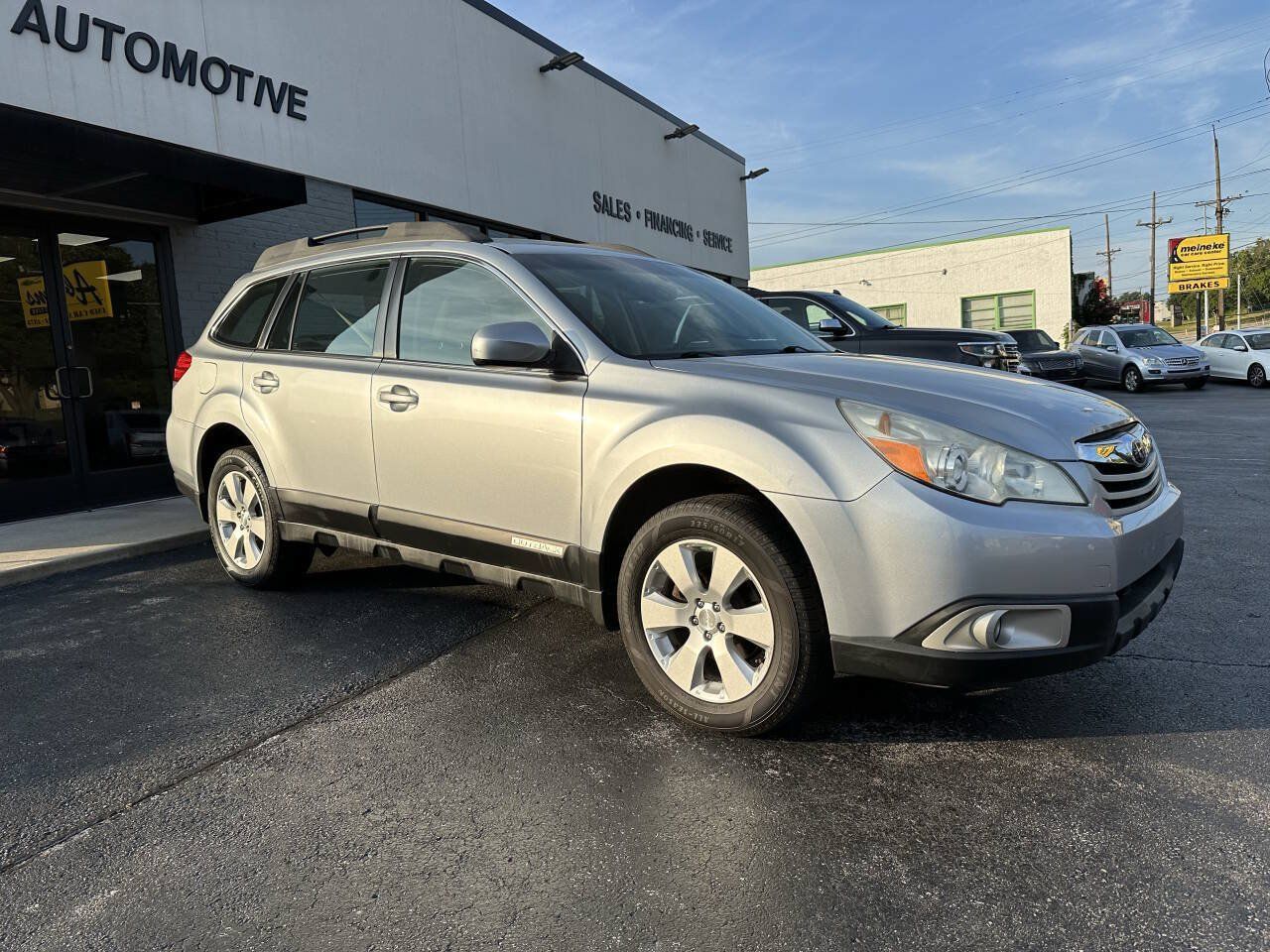 Used 2012 Subaru Outback 2.5i AWD/4WD image 4