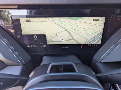 Used 2025 GMC Yukon AT4 Ultimate image 34