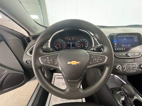 Used 2024 Chevrolet Malibu LT image 36