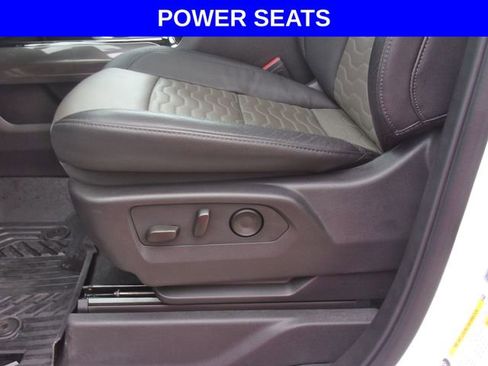 Used 2025 Chevrolet Silverado 2500 ZR2 w/ ZR2 Bison Edition AWD/4WD image 9