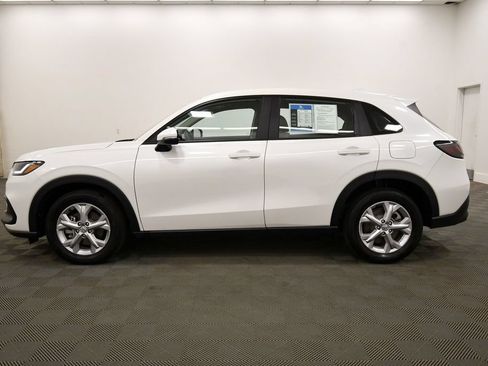 Certified 2024 Honda HR-V LX image 4