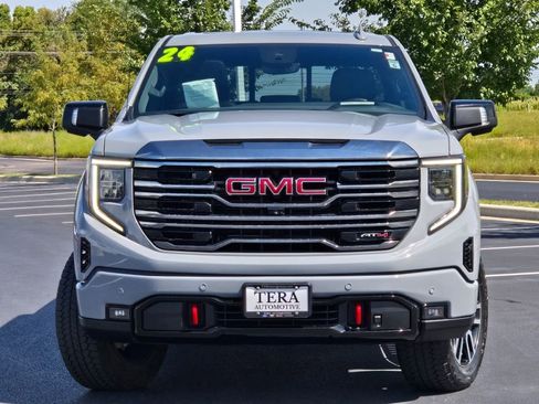 Used 2024 GMC Sierra 1500 AT4 w/ Technology Package image 2