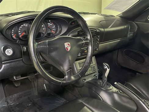 Used 2001 Porsche 911 Carrera 4 image 16