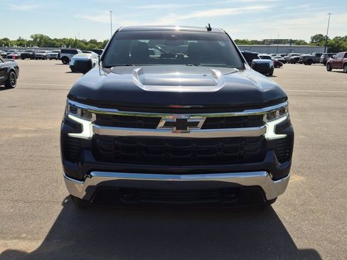 Used 2023 Chevrolet Silverado 1500 LT AWD/4WD image 7