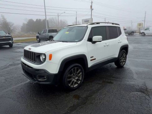 Used 2016 Jeep Renegade 75th Anniversary image 4