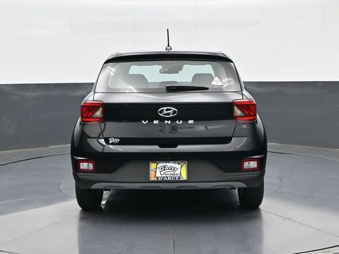 New 2026 Hyundai Venue SE FWD image 6