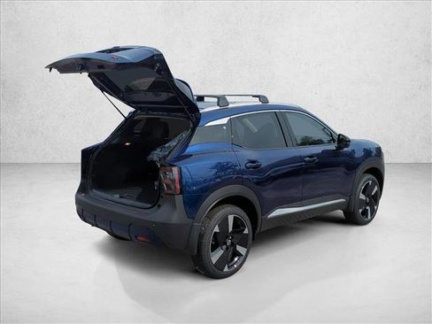 New 2026 Nissan Kicks SR image 8