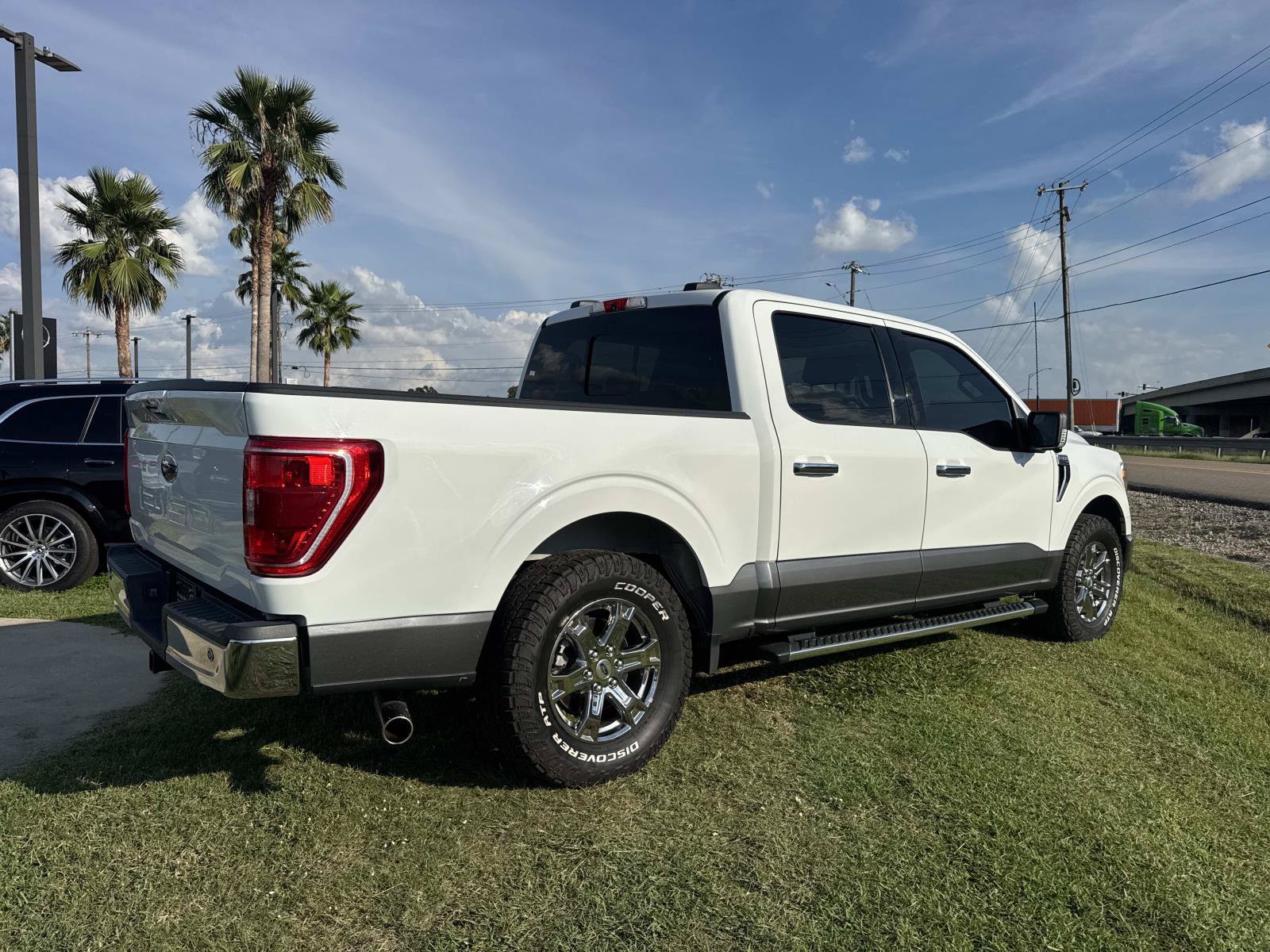Used 2022 Ford F150 XLT w/ Equipment Group 302A High RWD image 6
