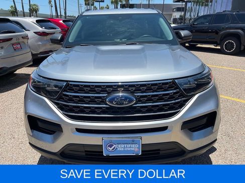 Used 2024 Ford Explorer XLT RWD image 2
