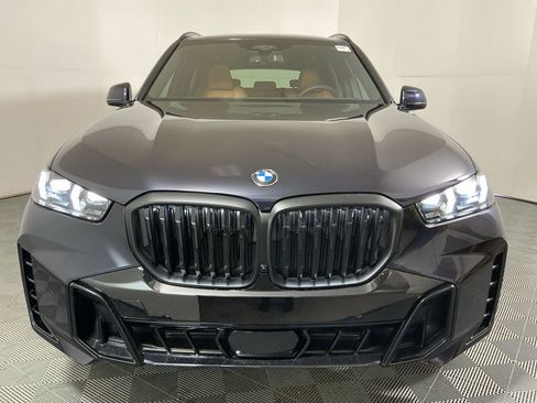 New 2026 BMW X5 xDrive40i w/ M Sport Package image 3