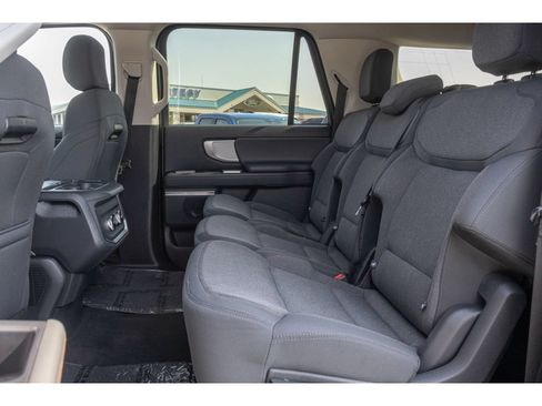 Used 2025 Ford Expedition Max Active AWD/4WD image 13