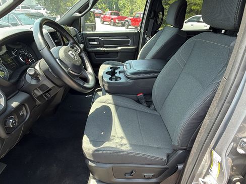 Used 2024 RAM 2500 Big Horn w/ Sport Appearance Package AWD/4WD image 16