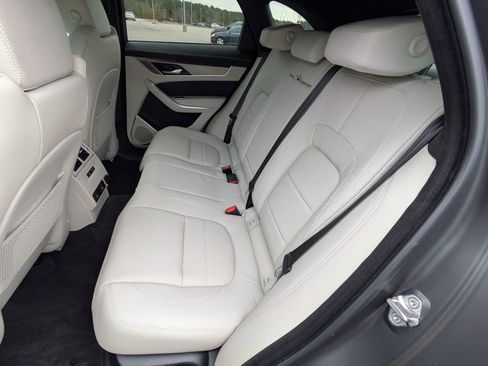 New 2026 Jaguar F-PACE R-Dynamic S image 26