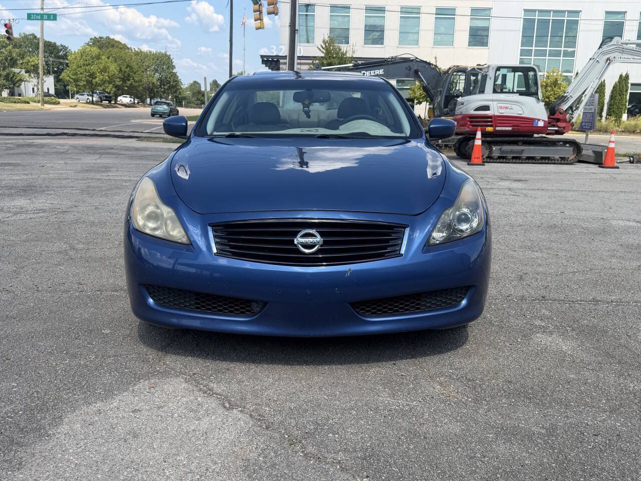 Used 2009 INFINITI G37 x Coupe w/ Premium Pkg AWD/4WD image 3