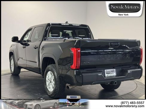 Used 2023 Toyota Tundra SR5 w/ SR5 Convenience Package AWD/4WD image 5